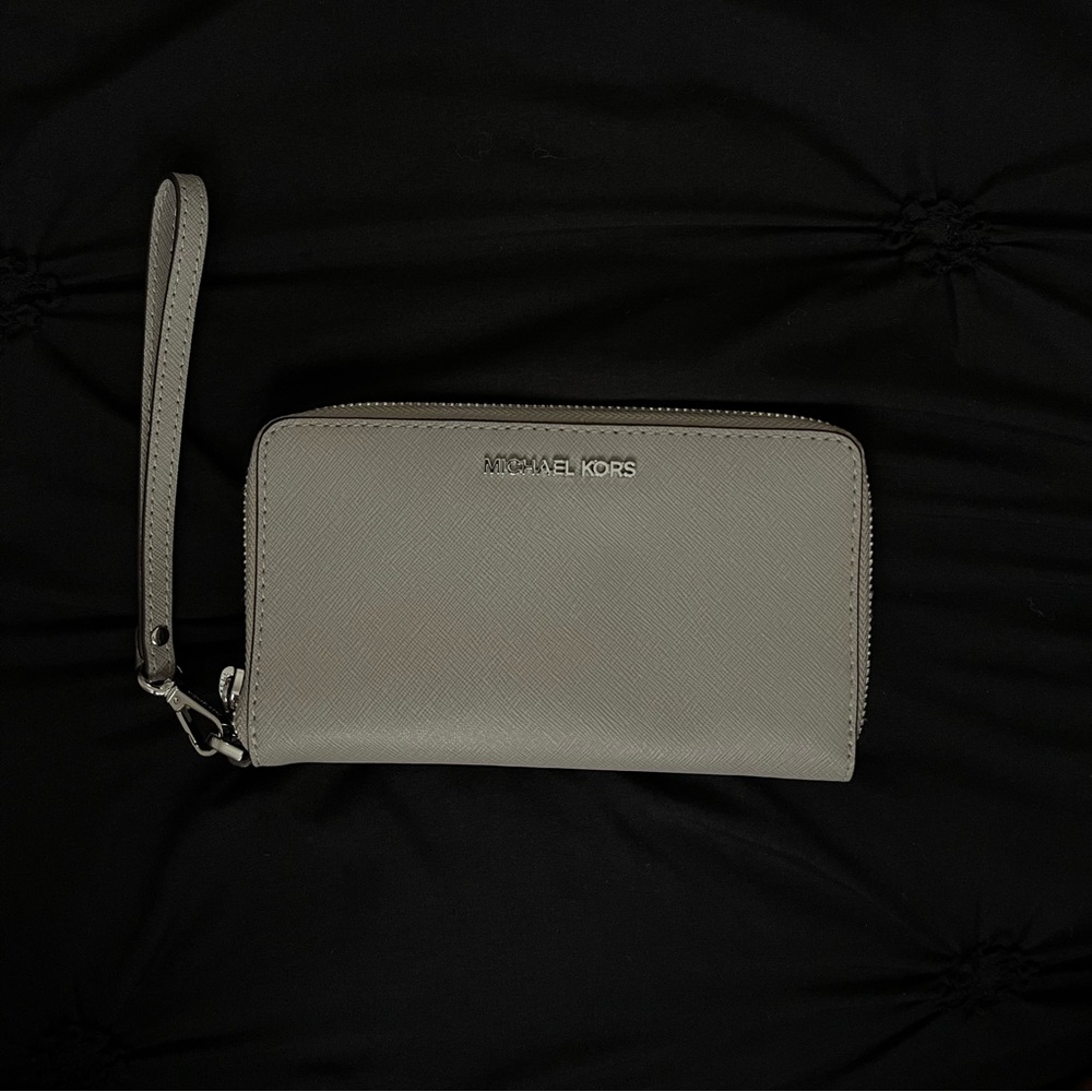 Light Gray Michael Kors Wallet